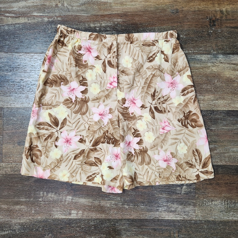Vintage NWT Josephine Chaus Sport Tropical High Waist Shorts 100% Silk SZ Large